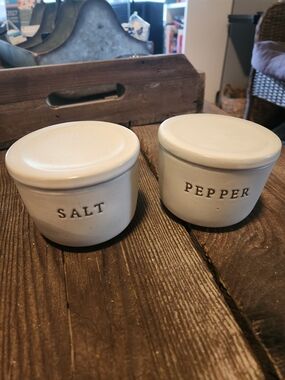 Ceramic Salt & Pepper Canister Set - Cream